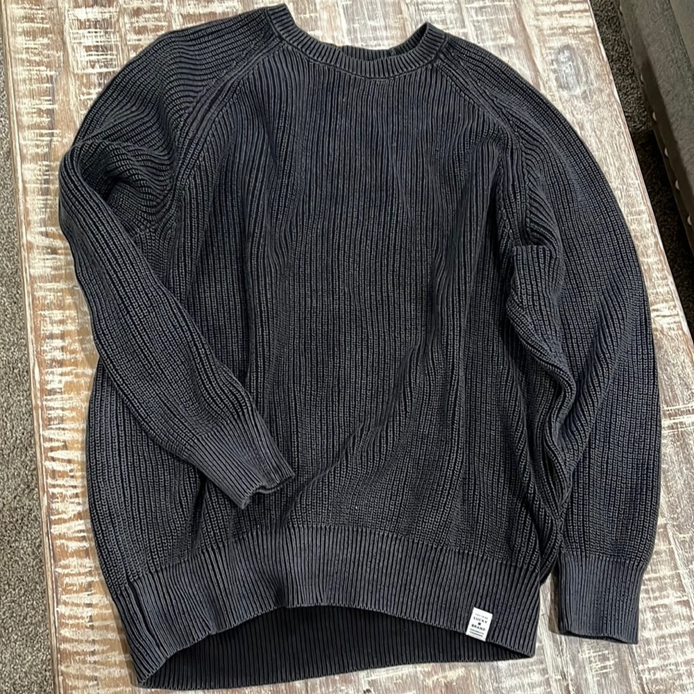 NWOT Men’s Lucky Brand Sweater